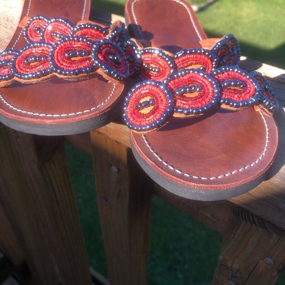 NWOT Debbsie Beads handmade Kenyan beaded leather sandals, size 40, size 9 - Picture 3 of 8
